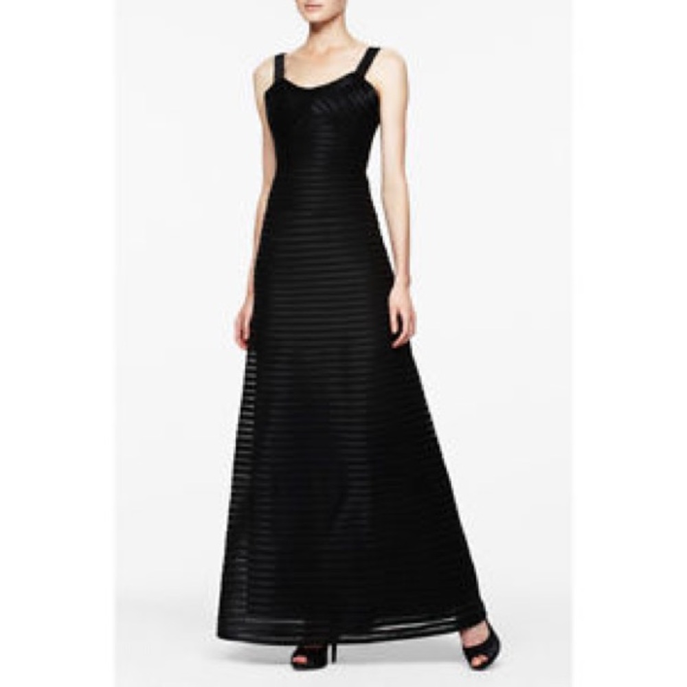 BCBGMAXAZRIA Formal Dress